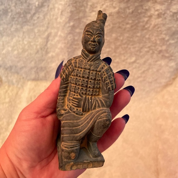 Vintage Chinese Terracotta Clay Warrior Army Soldier Kneeling 5 1/4” T 2 1/4” W - Picture 1 of 6
